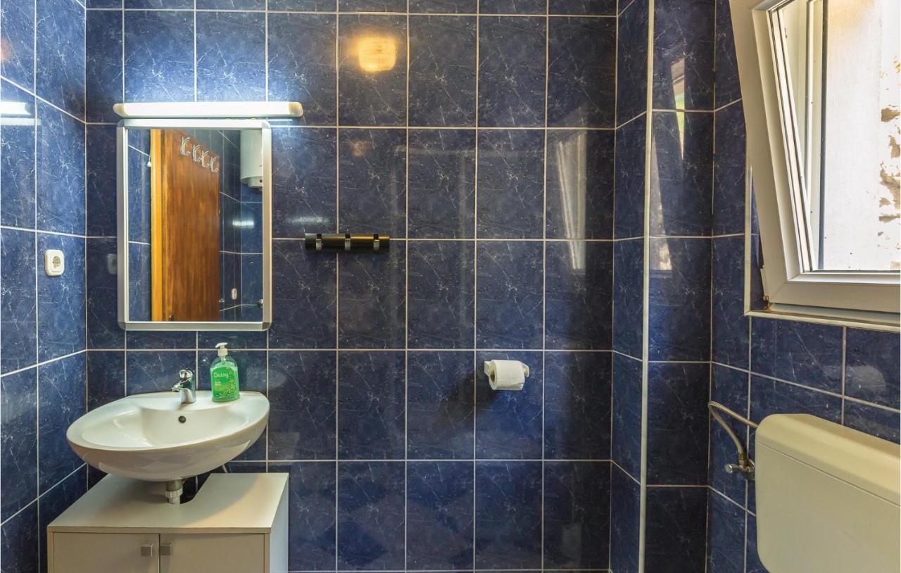 2 Bedroom Beautiful Apartment In 马卡尔斯卡 外观 照片