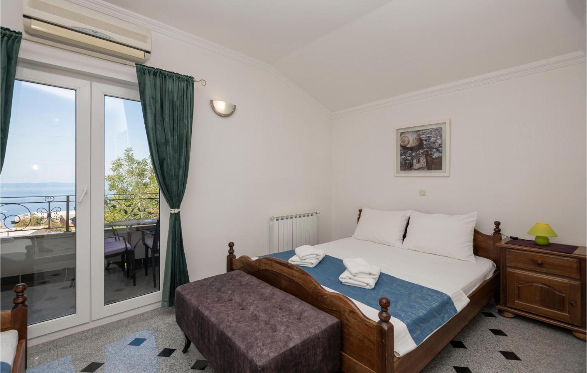 2 Bedroom Beautiful Apartment In 马卡尔斯卡 外观 照片